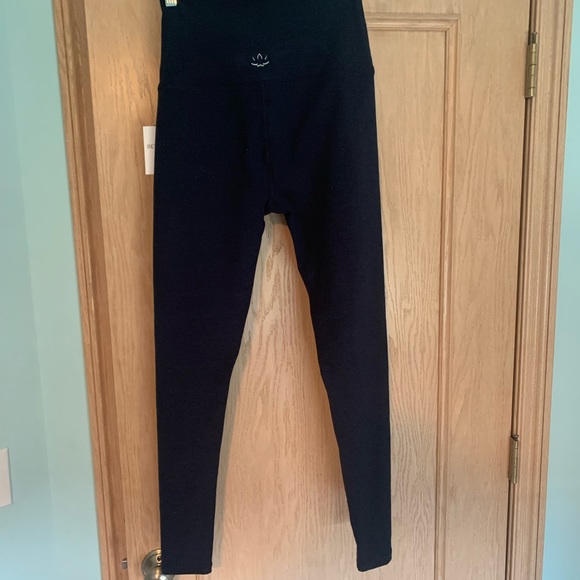 Beyond Yoga Spacedye Take Me Higher Legging Medium Navy - Picture 8 of 8